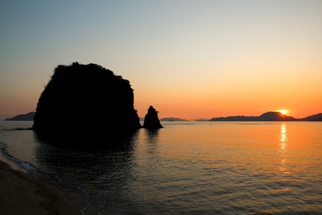 なにもない幸せな島のリトリート宿 The Bonds Ματσουγιάμα Εξωτερικό φωτογραφία